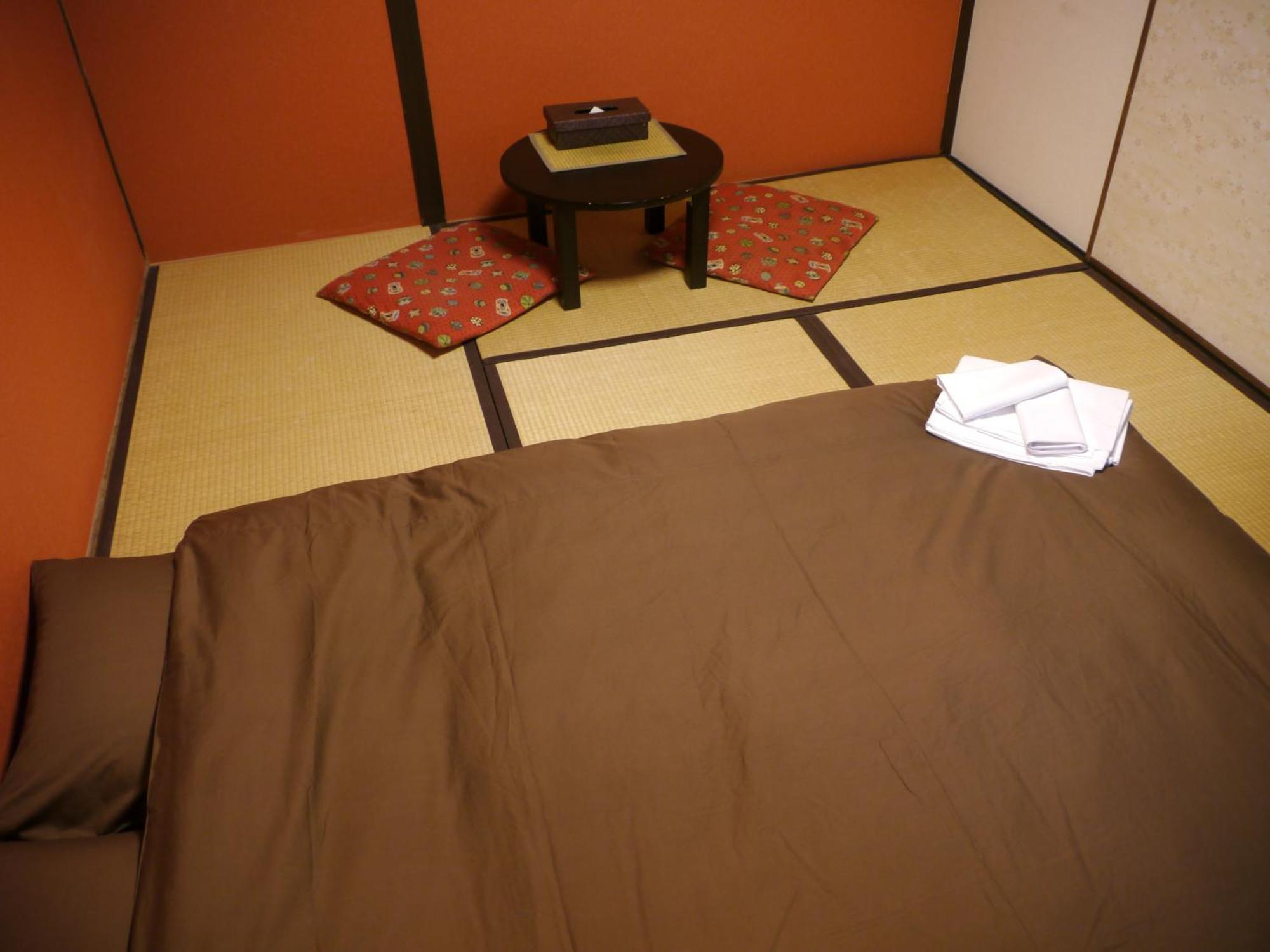 J-Hoppers Hiroshima Guesthouse Exterior foto