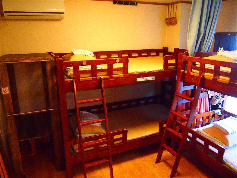 J-Hoppers Hiroshima Guesthouse Exterior foto