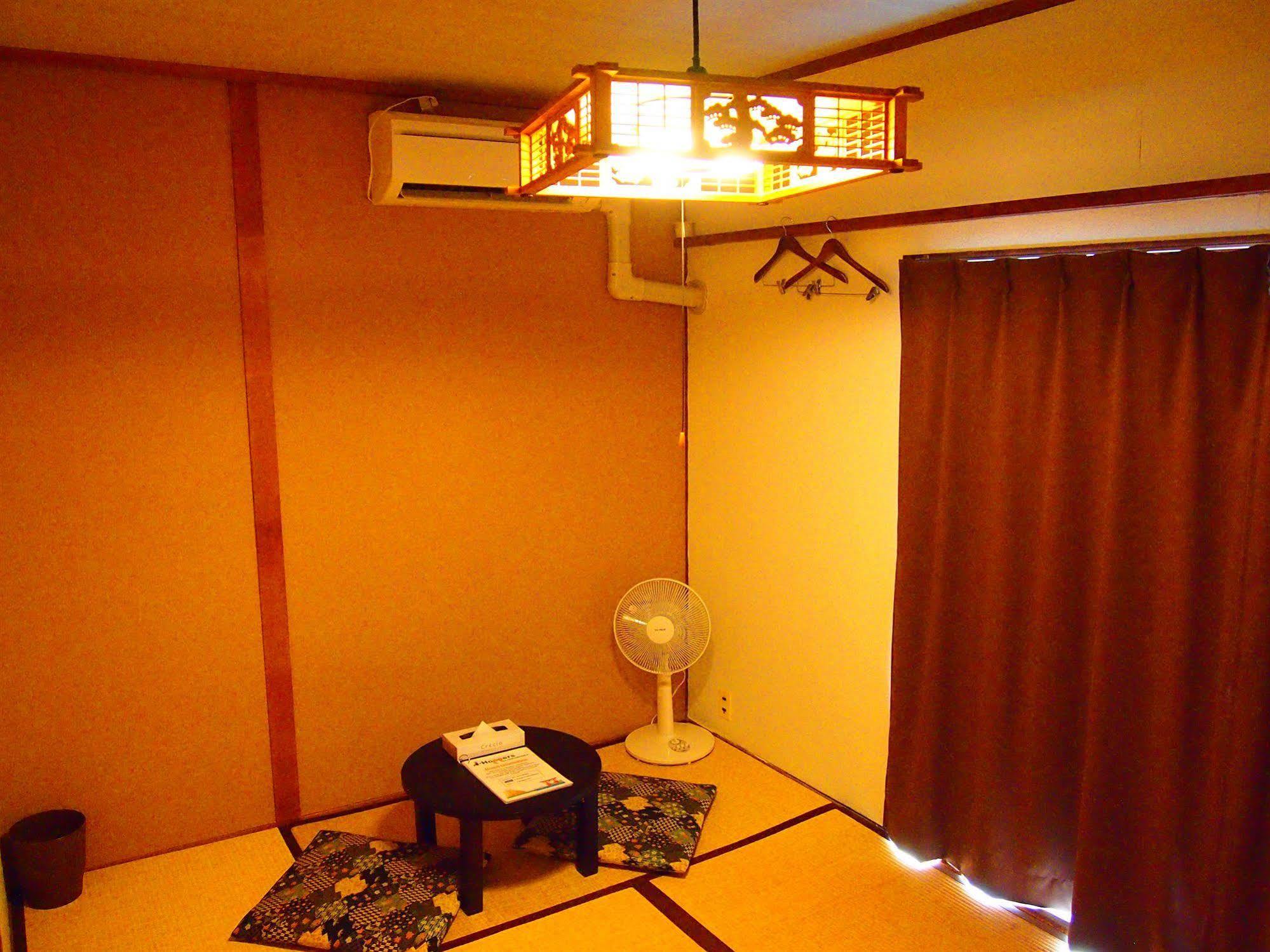 J-Hoppers Hiroshima Guesthouse Exterior foto