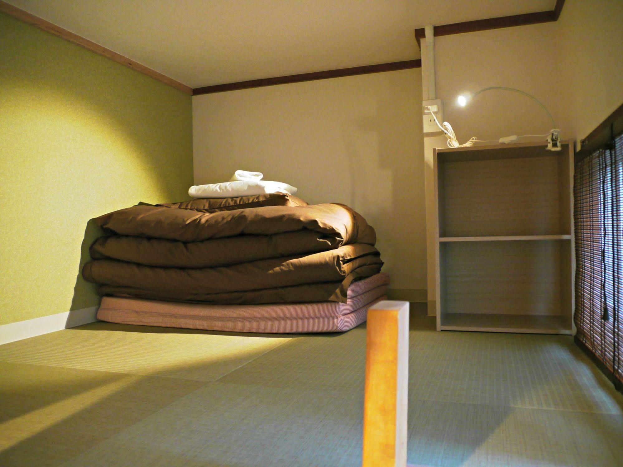 J-Hoppers Hiroshima Guesthouse Exterior foto